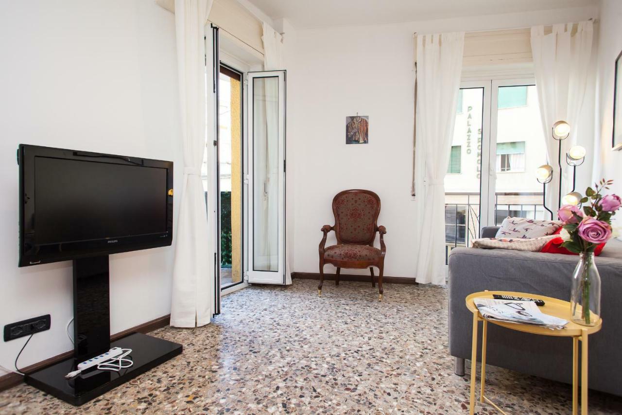Casa Liberta - Downtown Modern Apartment With Airconditioning Sanremo Luaran gambar